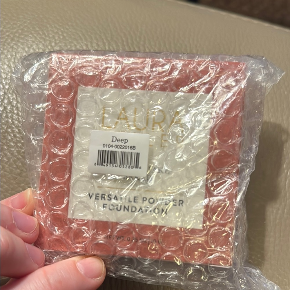 Laura gellar Versatile Powder Foundation